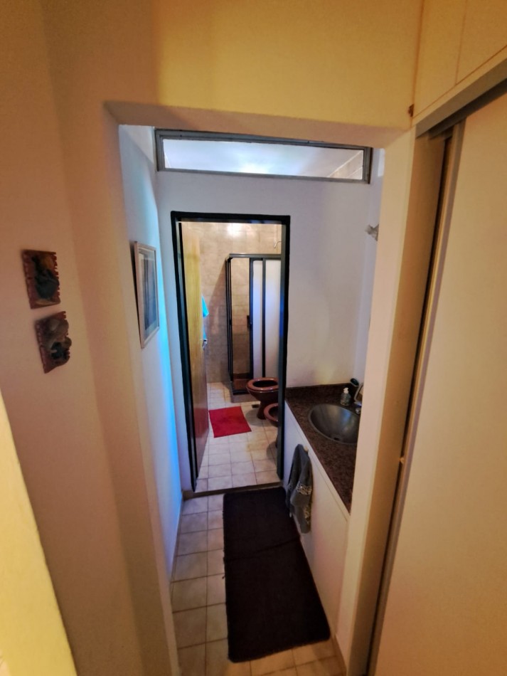 VENTA HERMOSA QUINTA con QUINCHO y PILETA.