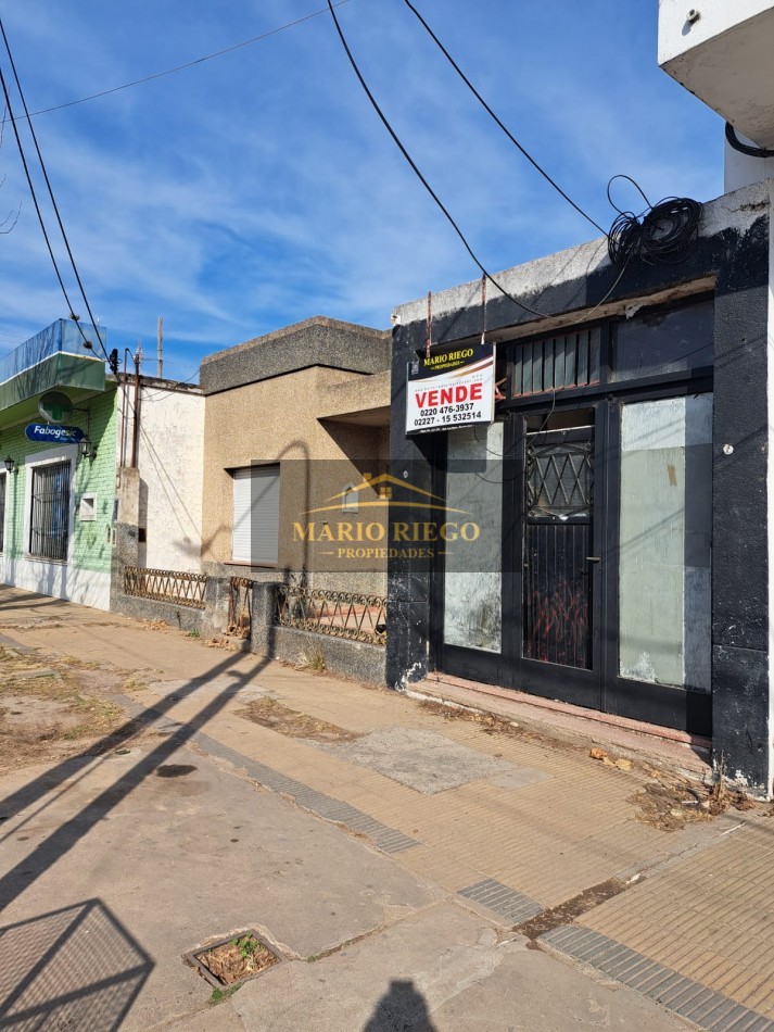 VENTA CASA CON LOCAL, EN EXCELENTE UBICACION SOBRE AVENIDA PRINCIPAL