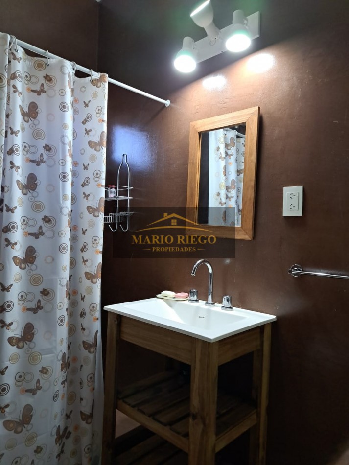 VENTA HERMOSA QUINTA CON QUINCHO Y PILETA.