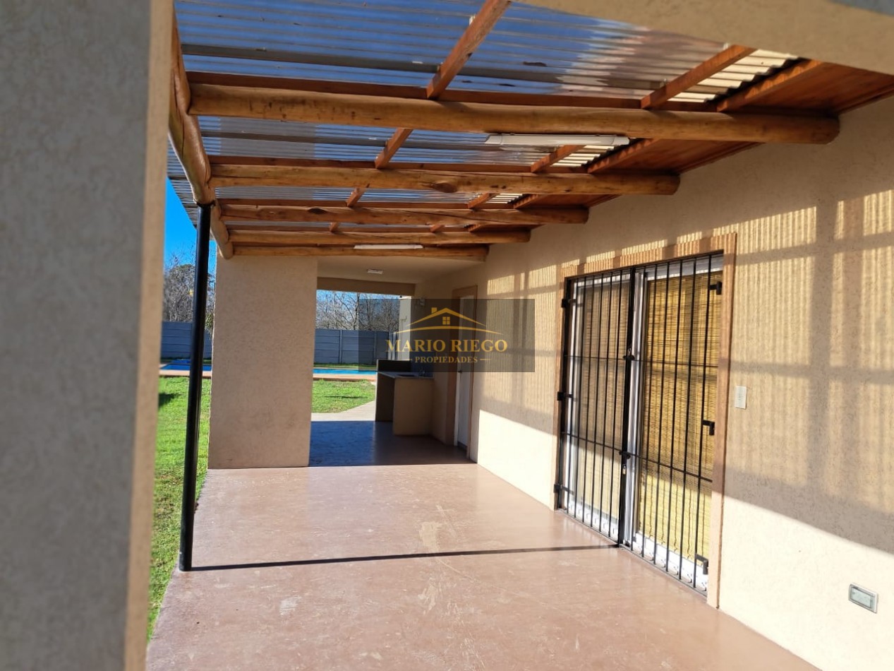 VENTA HERMOSA QUINTA CON QUINCHO Y PILETA.