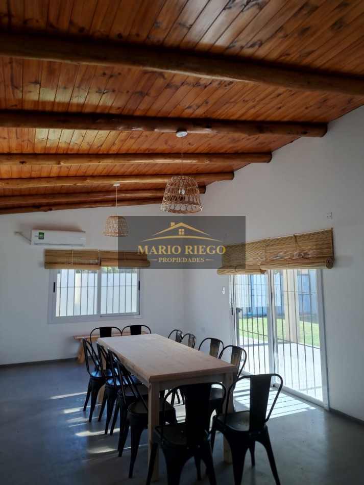 VENTA HERMOSA QUINTA CON QUINCHO Y PILETA.