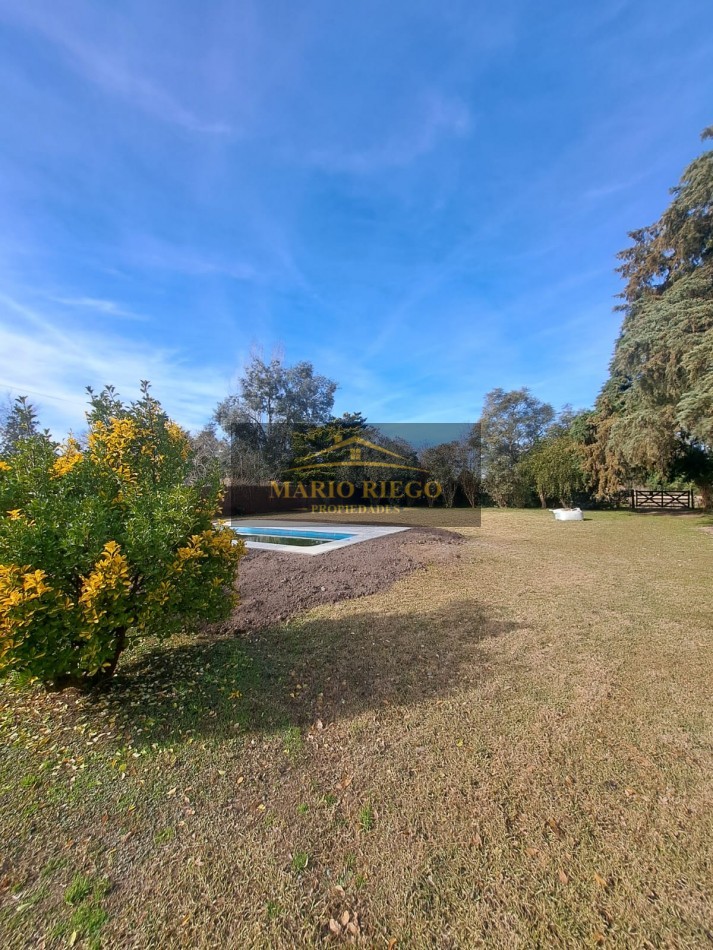 VENTA DE HERMOSA CASA QUINTA CON QUINCHO Y PILETA