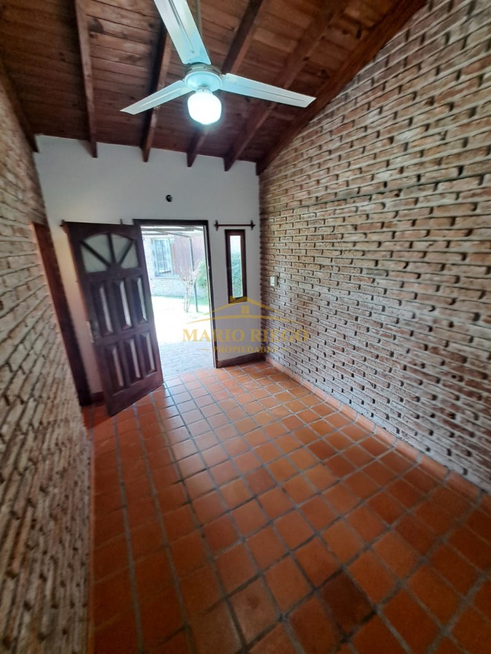 VENTA DE HERMOSA CASA QUINTA CON QUINCHO Y PILETA