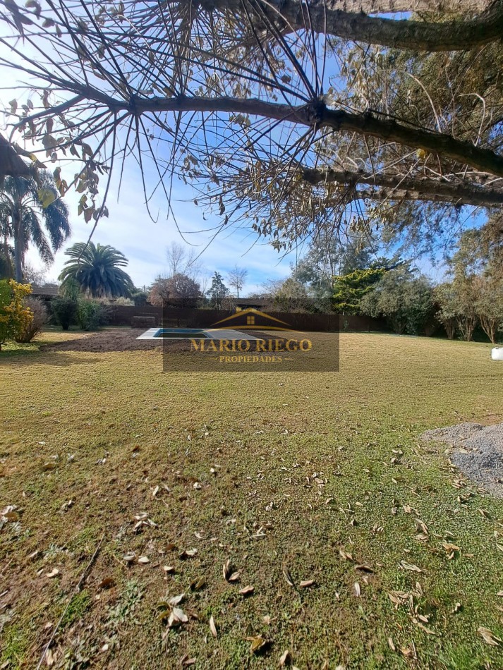 VENTA DE HERMOSA CASA QUINTA CON QUINCHO Y PILETA