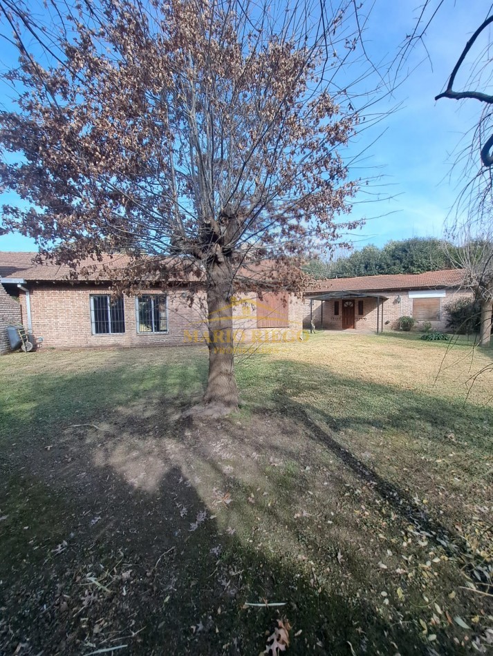VENTA DE HERMOSA CASA QUINTA CON QUINCHO Y PILETA