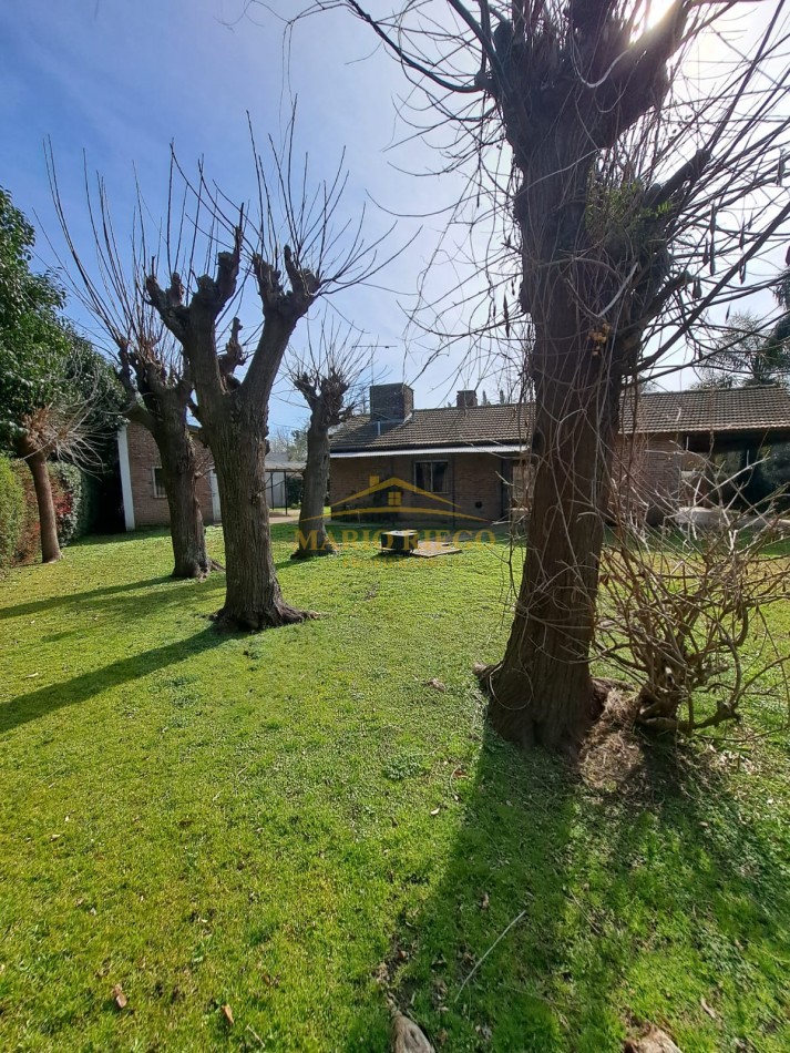 VENTA DE HERMOSA CASA QUINTA CON QUINCHO Y PILETA