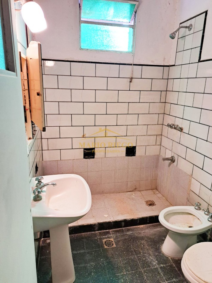 CASA EN VENTA CON EXCELENTE UBICACION