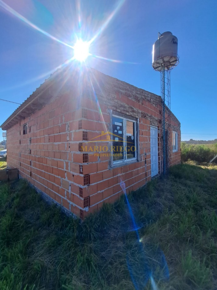 OPORTUNIDAD: VENTA DE TERRENO CON 2 DUPLEX A TERMINAR Y/O A REFORMAR. 