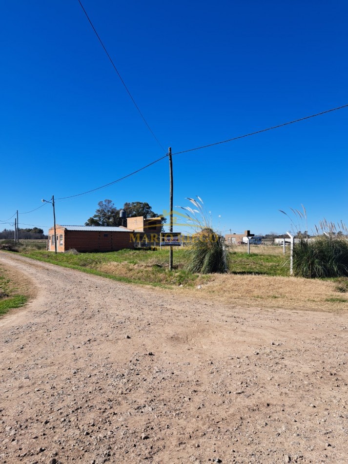 OPORTUNIDAD: VENTA DE TERRENO CON 2 DUPLEX A TERMINAR Y/O A REFORMAR. 