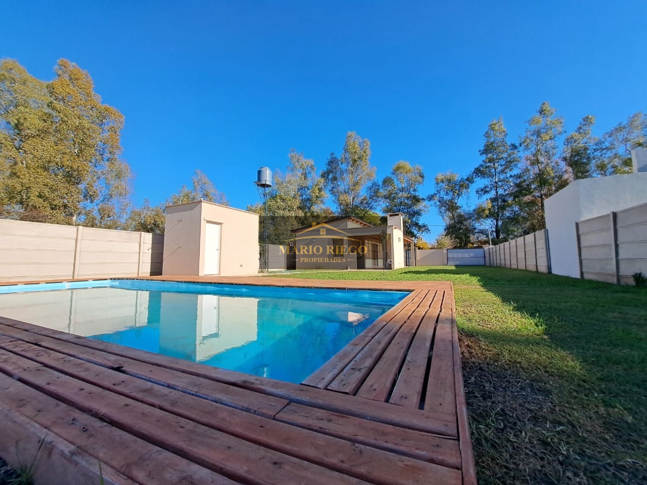 VENTA HERMOSA QUINTA CON QUINCHO Y PILETA.