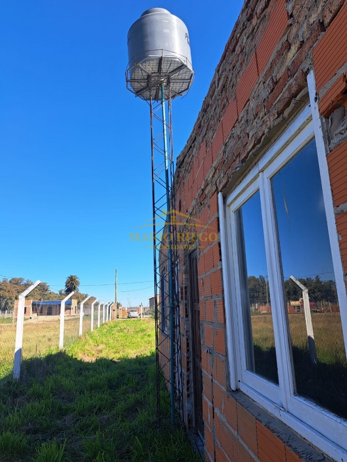 OPORTUNIDAD: VENTA DE TERRENO CON 2 DUPLEX A TERMINAR Y/O A REFORMAR. 