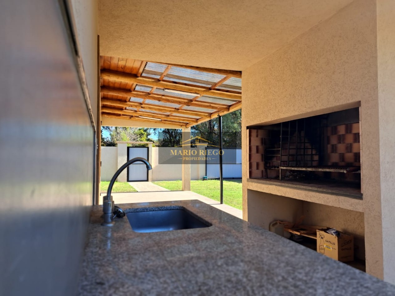 VENTA HERMOSA QUINTA CON QUINCHO Y PILETA.