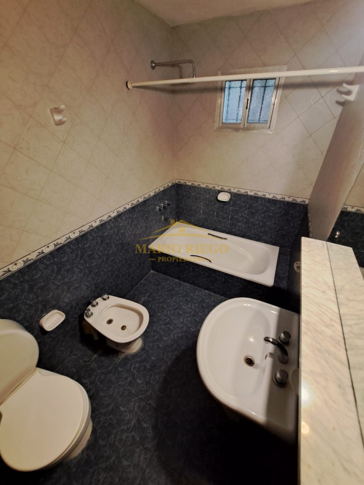 VENTA DE HERMOSA CASA QUINTA CON QUINCHO Y PILETA