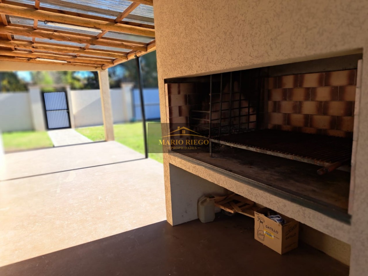 VENTA HERMOSA QUINTA CON QUINCHO Y PILETA.