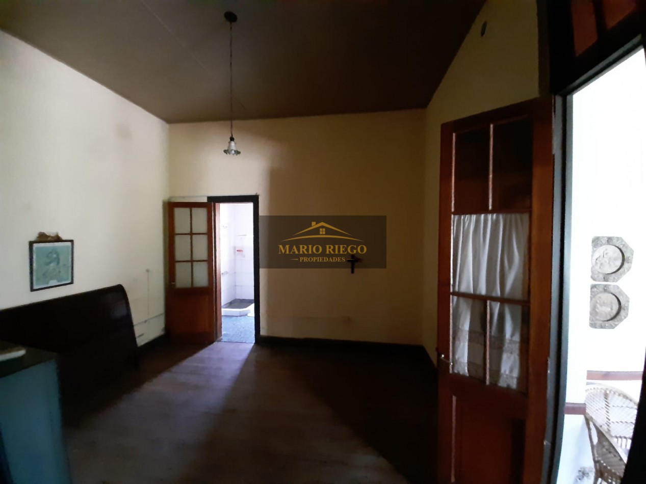 VENTA: EXCELENTE PROPIEDAD ESTILO ANTIGUO 