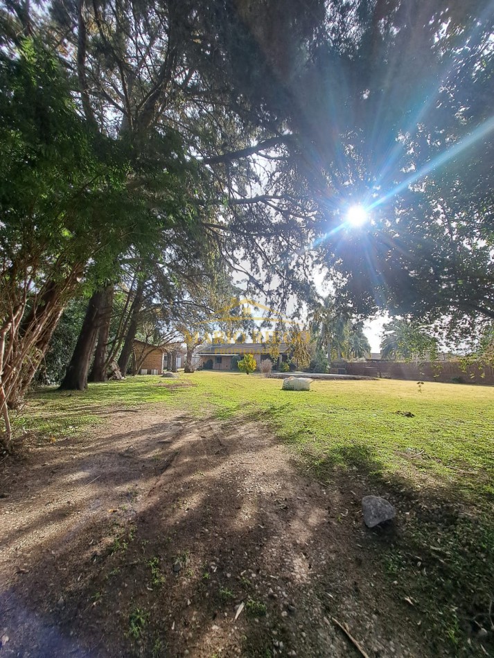 VENTA DE HERMOSA CASA QUINTA CON QUINCHO Y PILETA