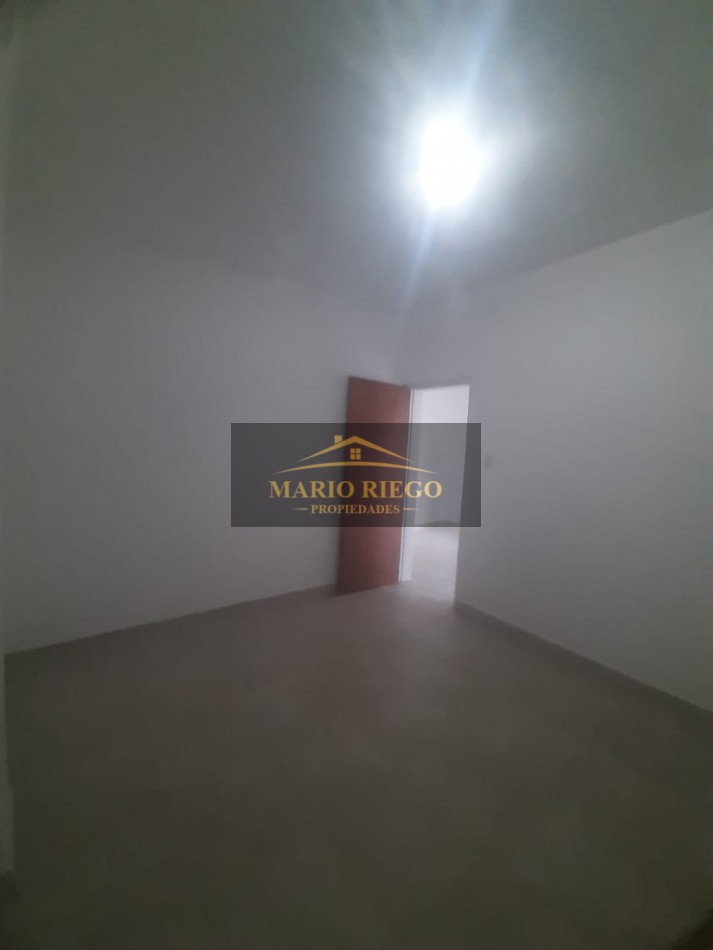 VENTA DE CASA CON TODOS LOS SERVICIOS