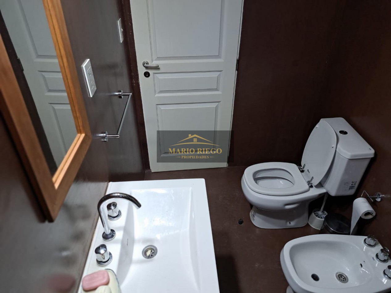 VENTA HERMOSA QUINTA CON QUINCHO Y PILETA.