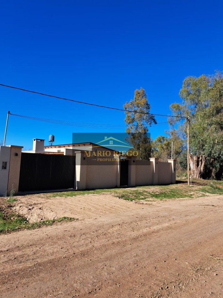 VENTA HERMOSA QUINTA CON QUINCHO Y PILETA.