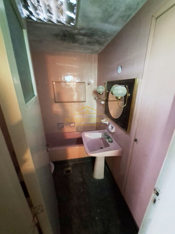 CASA EN VENTA CON EXCELENTE UBICACION