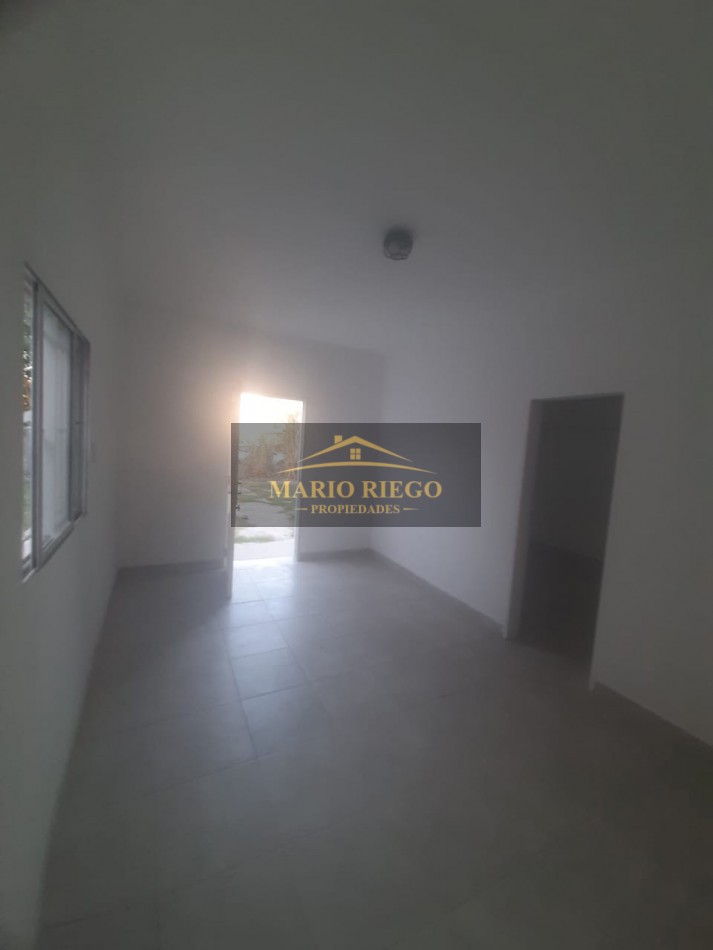 VENTA DE CASA CON TODOS LOS SERVICIOS