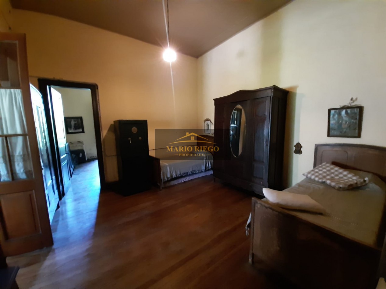 VENTA: EXCELENTE PROPIEDAD ESTILO ANTIGUO 