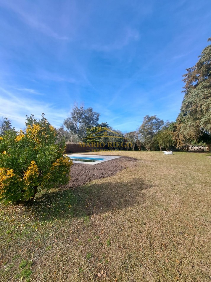 VENTA DE HERMOSA CASA QUINTA CON QUINCHO Y PILETA