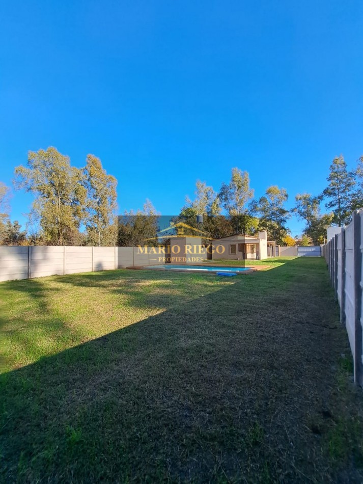 VENTA HERMOSA QUINTA CON QUINCHO Y PILETA.